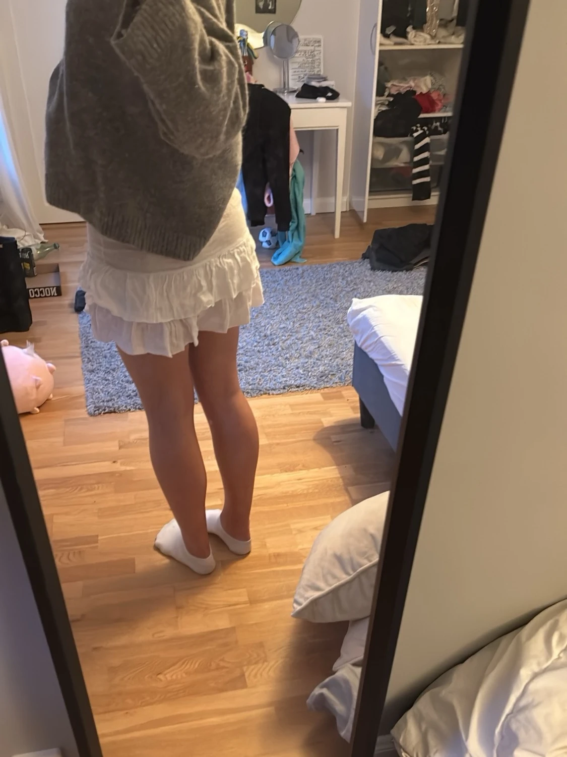 Vit volangkjol med resårmidja - 1