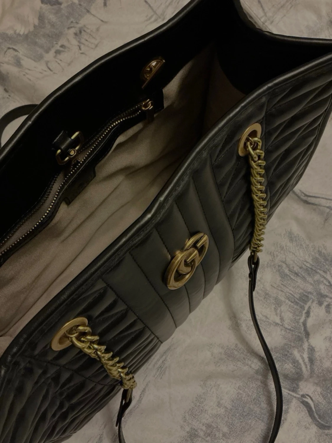 Svart handväska  - 1