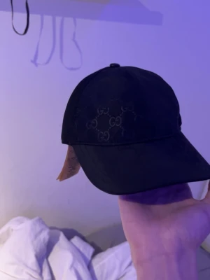 Svart Keps - Storlek m