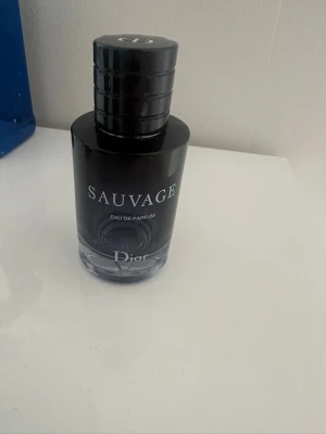 Dior Sauvage Eau de Parfum - Säljer en Dior Sauvage Eau de Parfum tom flaska de investing kvar i den 