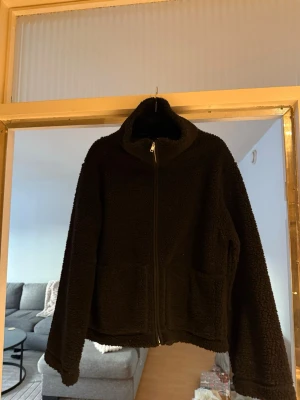 Pilejacka  - Jättefina pile jackor från Lager 157! Passar bra till tidig höst och vår. Bra kvalitet.