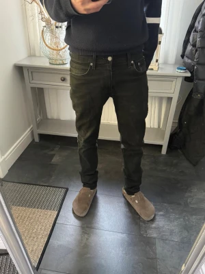 Levis 511 - Säljer ett par svarta levis 511 jeans