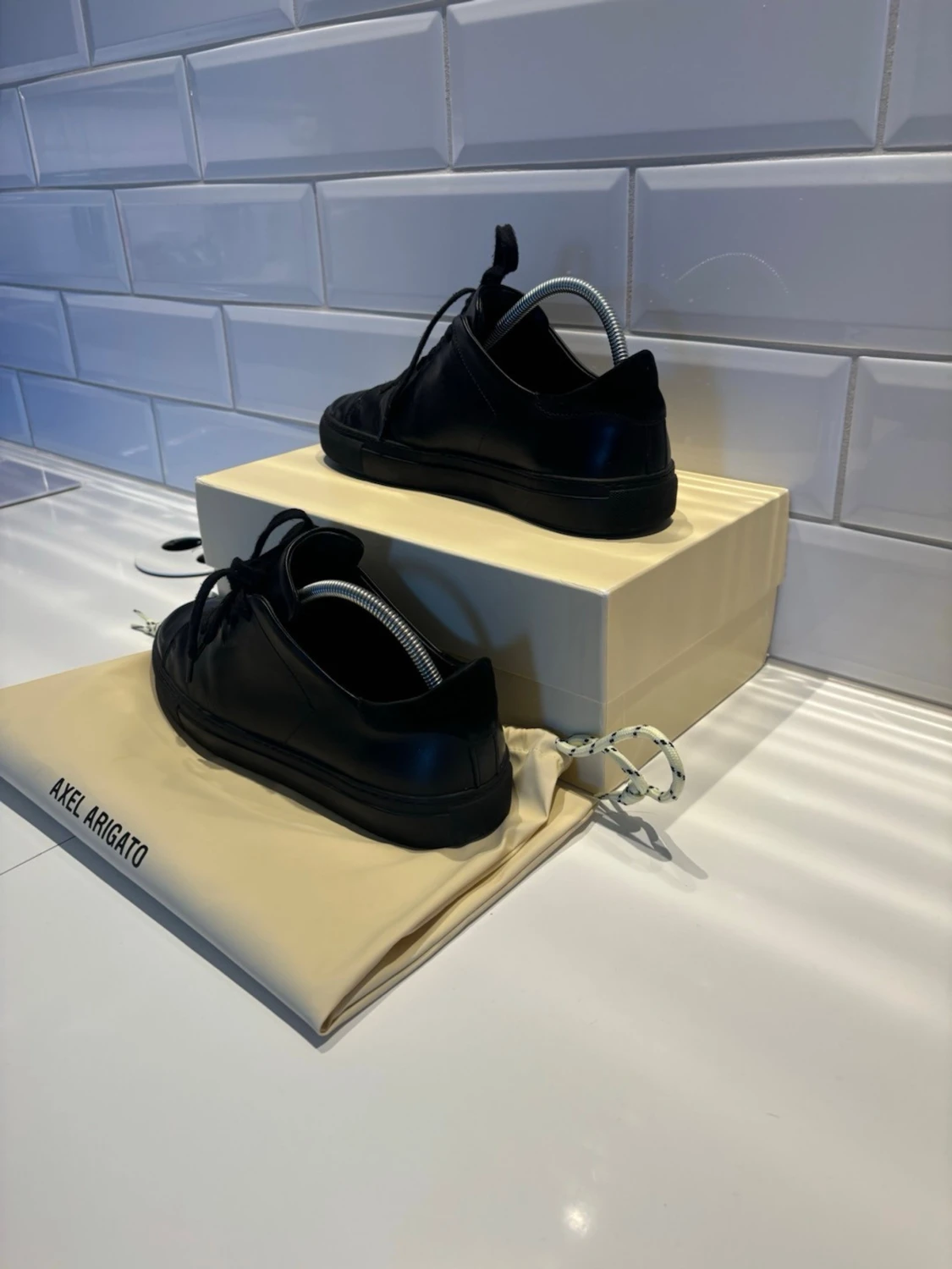 Arigto Sneakers - 1