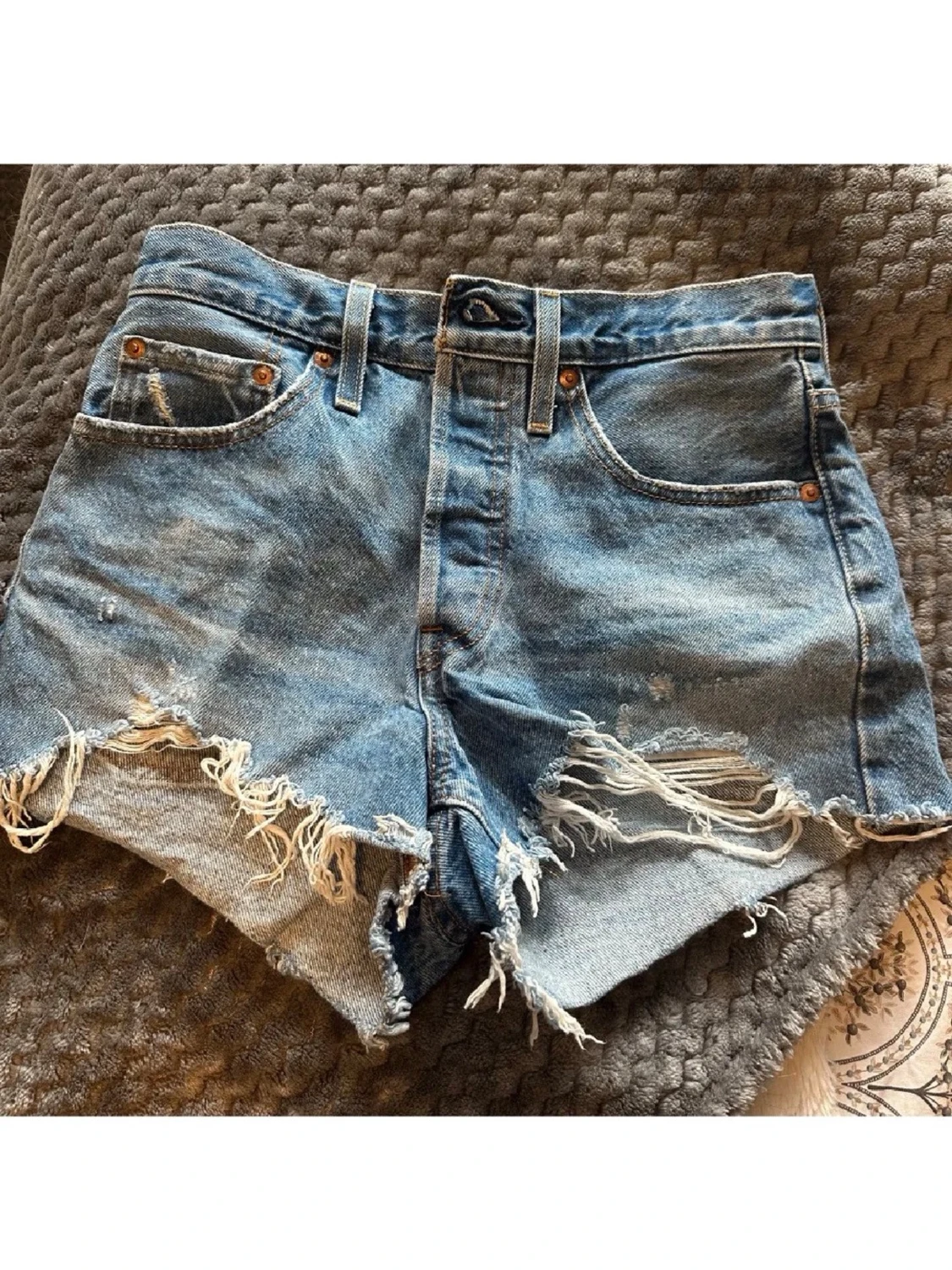 Levi's ljusblå denimshorts - 2