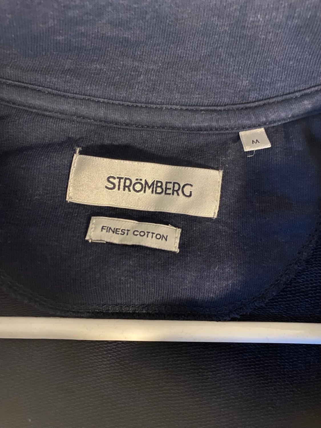 Mörkblå halvzip tröja Strömberg - 1