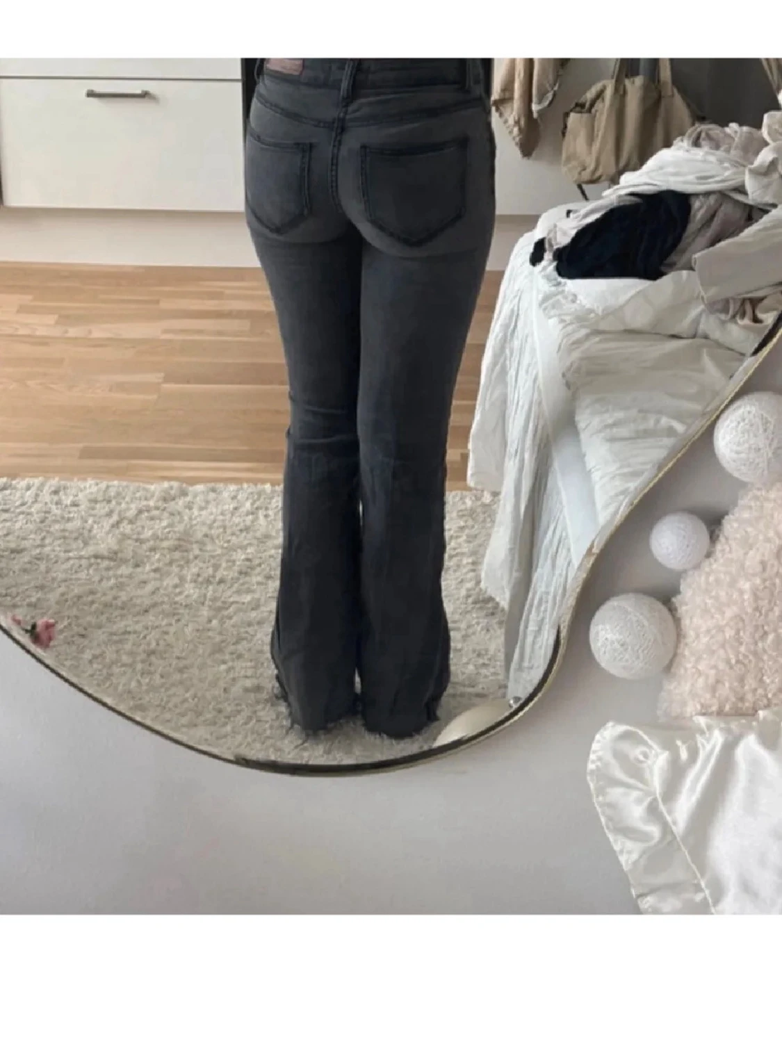 Mörkgrå bootcut jeans - 1