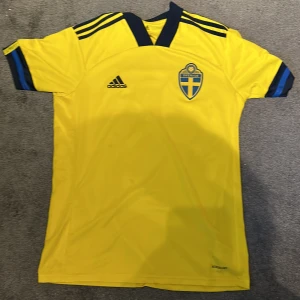 Äkta Sverige tröja Lustig nr - Sverige tröja lustig nummer 2.  Äkta 