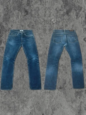 Acne studios jeans  - Säljer ett par sköna acne studios jeans med snygg wash och detaljer. Storlek W30 L32.