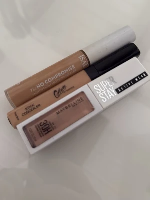 concealers - 3 olika concealers som inte används. Bara den från glam är ny. 