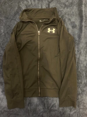 Under armour tröja - Cool under armour tröja som man kan träna i