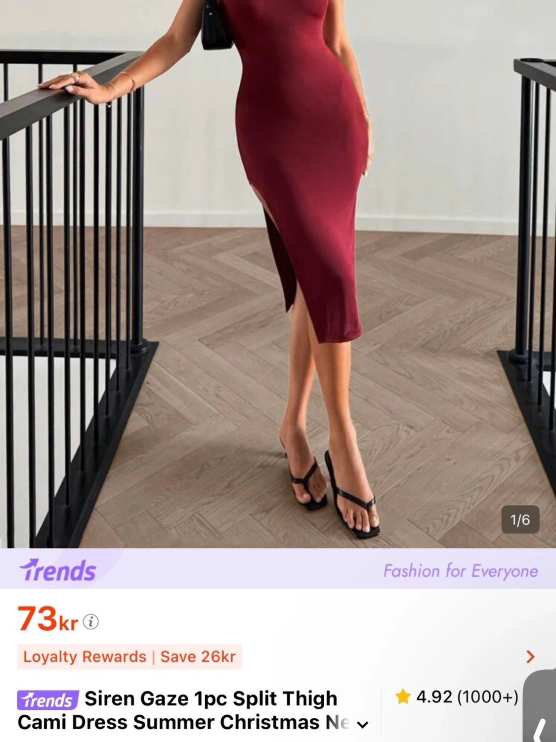 Vinröd tight klänning med slits