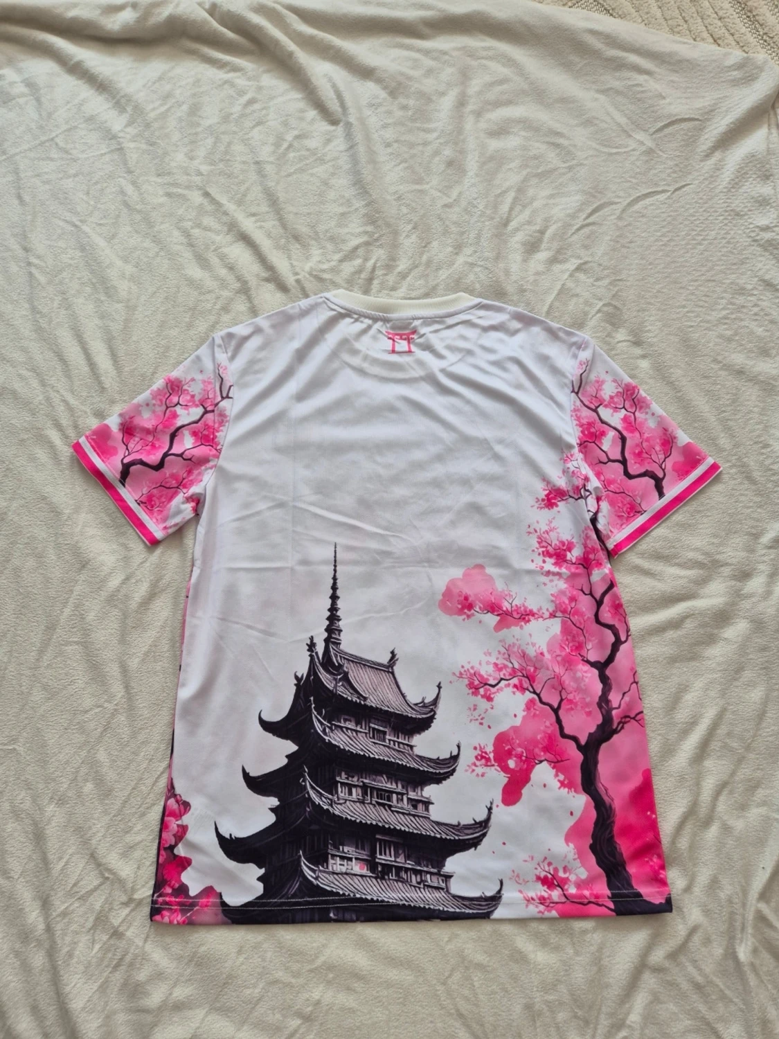 Japan t-shirt med drake och körsbärsblom - 1