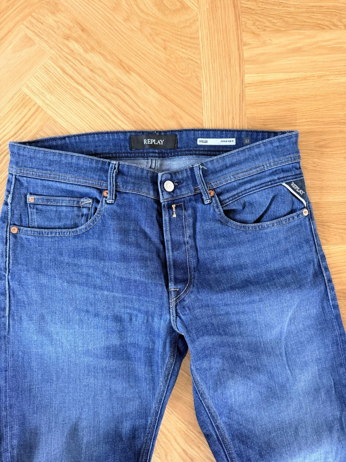 Blå raka jeans från Replay - 1