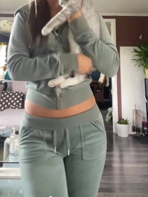 Juicy couture byxor - Juicy byxor bara använda någon gång i chinois green storlek XS