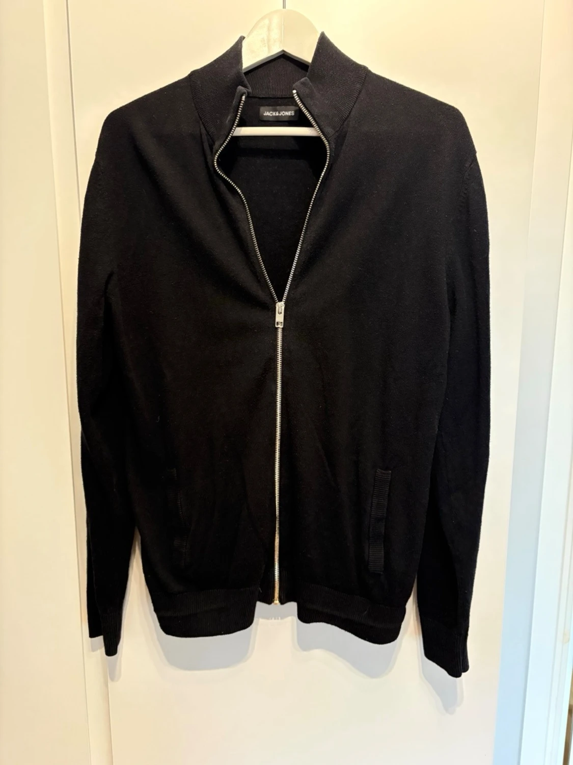 Svart ziptröja från Jack & Jones