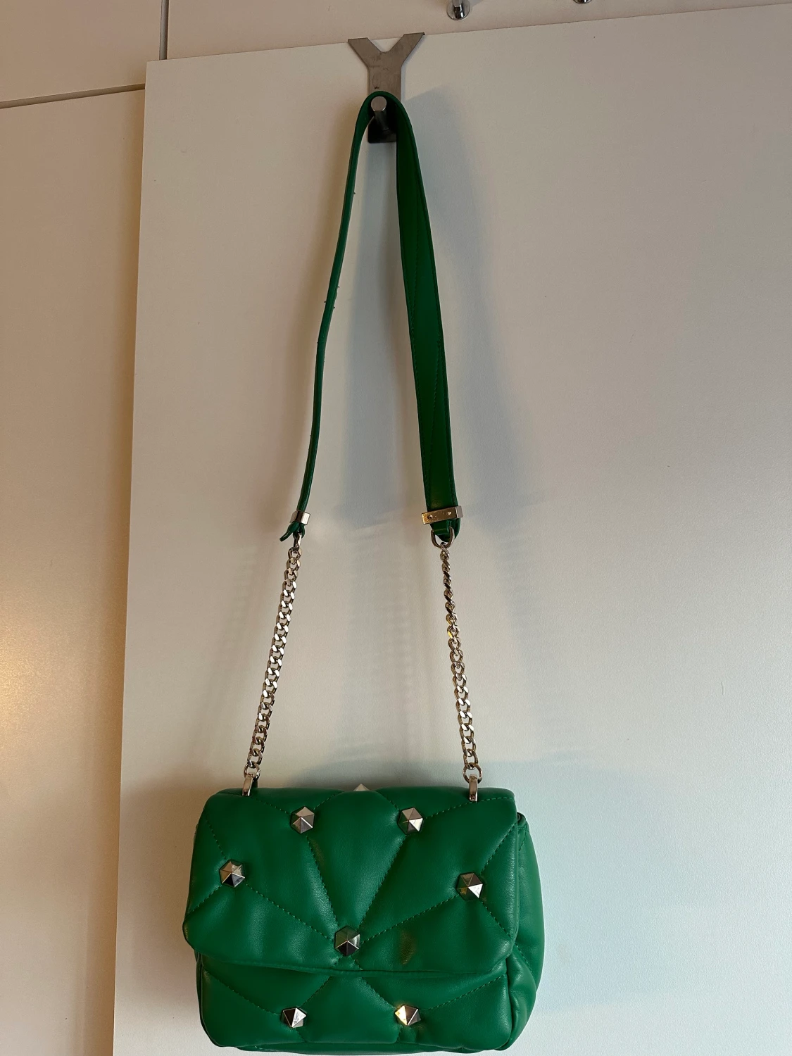 Grön axelväska  - 90