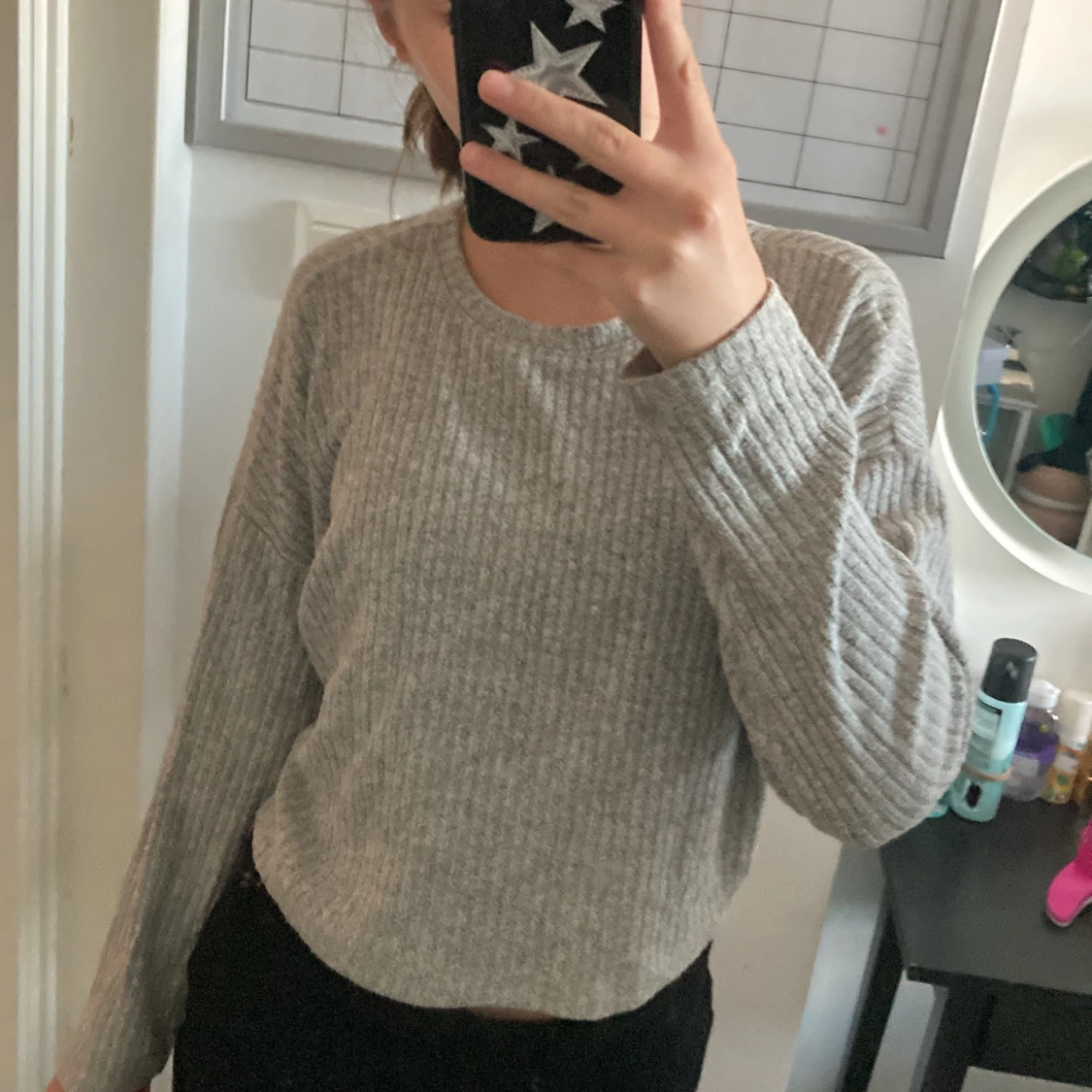 Grå långärmad tröja 