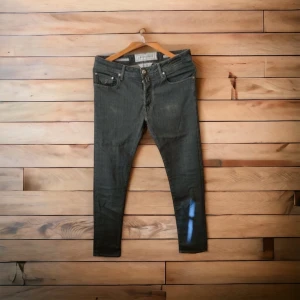 Jacob Cohen - Säljer mina Jacob Cohen jeans då jag växt ut dem