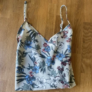 Linne - Blommigt linne