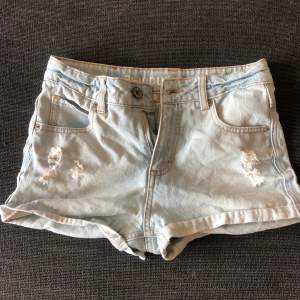Jeans shorts som Har blivit försmå för mig💕pris kan diskuteras 