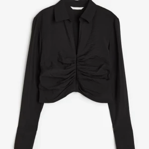 Blus - Använd 2 gånger, i superfint skick! Storlek S