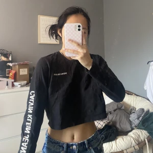 Svart tröja  - Svart tröja från Calvin Klein 