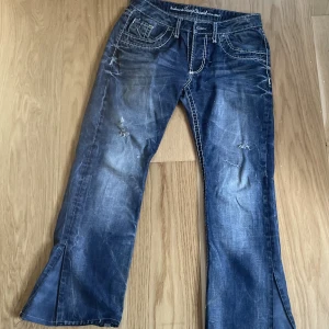 Camp david jeans - 33x32 längd custom flare vacker vit stitching
