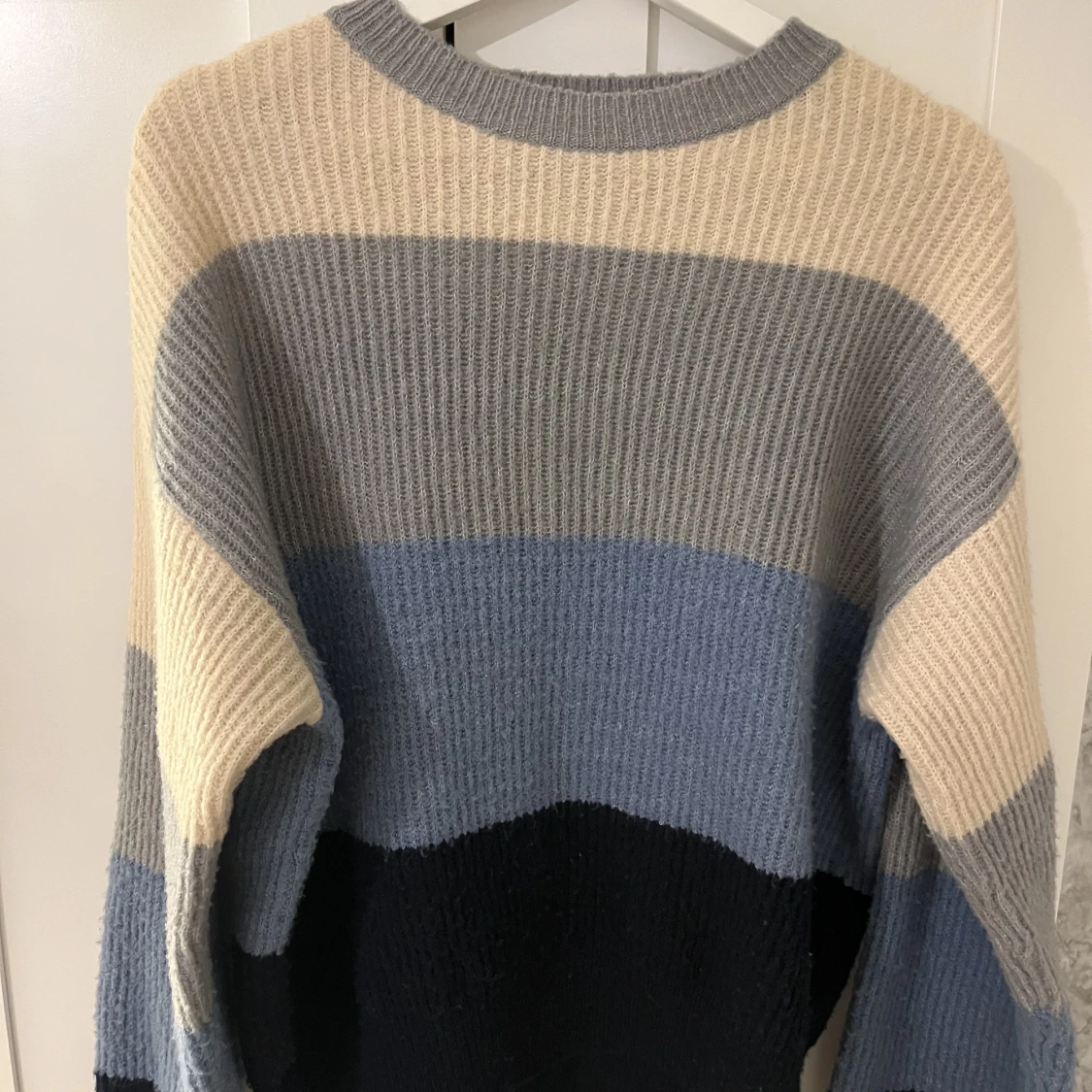 Stickad tröja  - 90