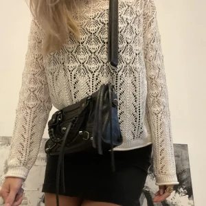 Stickad Tröja - Jätte fin stickad tröja ish som är genomskinlig💫 