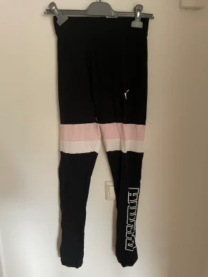 Puma leggings - Aldrig använda. Skick 10/10.
