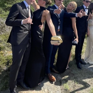 BALKLÄNNING - Använd en gång (på balen) i nyskick!