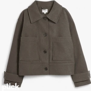 Brun jacka från Kappahl - säljer denna poppis jackan från kappahl i mycket bra skick 👌🏼skriv för fler bilder.  pris kan diskuteras vid snabb affär ☺️🩷