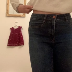 Skinny jeans från Gina!! 💕 - Jätte snygga skinny jeans från Gina som är i jätte bra skick. Jag är öppen för alla prisförslag! Vill gärna få sålt!💕💕