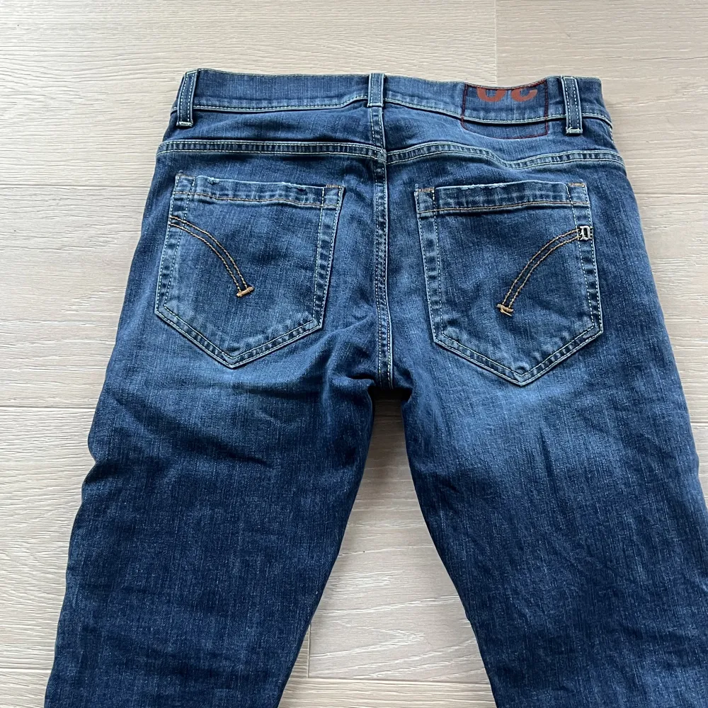 Säljer nu dem här dondup jeansen för jag inte använder dem längre, hör av er för frågor eller mer bilder. Jeans & Byxor.