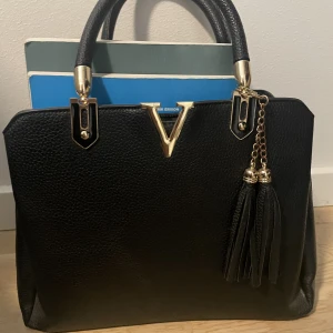 Valentino väska - Bra skick 