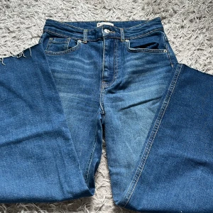 Jeans - Ett par jättefina jeans i ett jättefint skick 