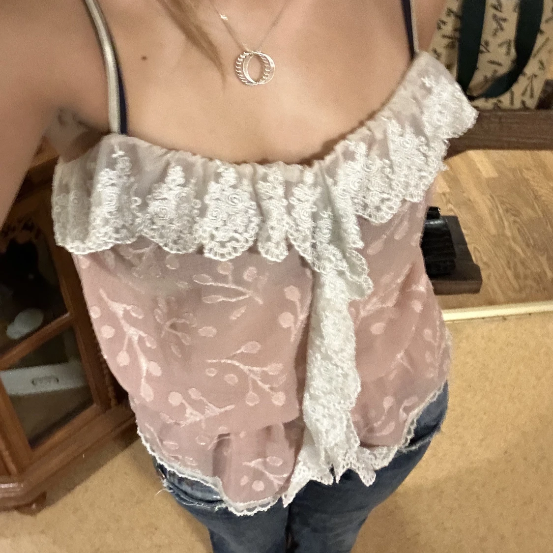 Genomskinligt topp - 91