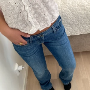 Pepe jeans!! - Säljer mina snygga jeans, sköna och väldigt fint material! Använd några gånger endast, ser helt nya ut!💓💓💓
