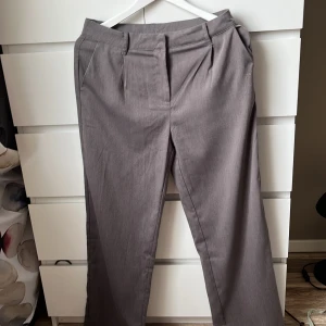 Kostymbyxor - Grå kostymbyxor 🤌
