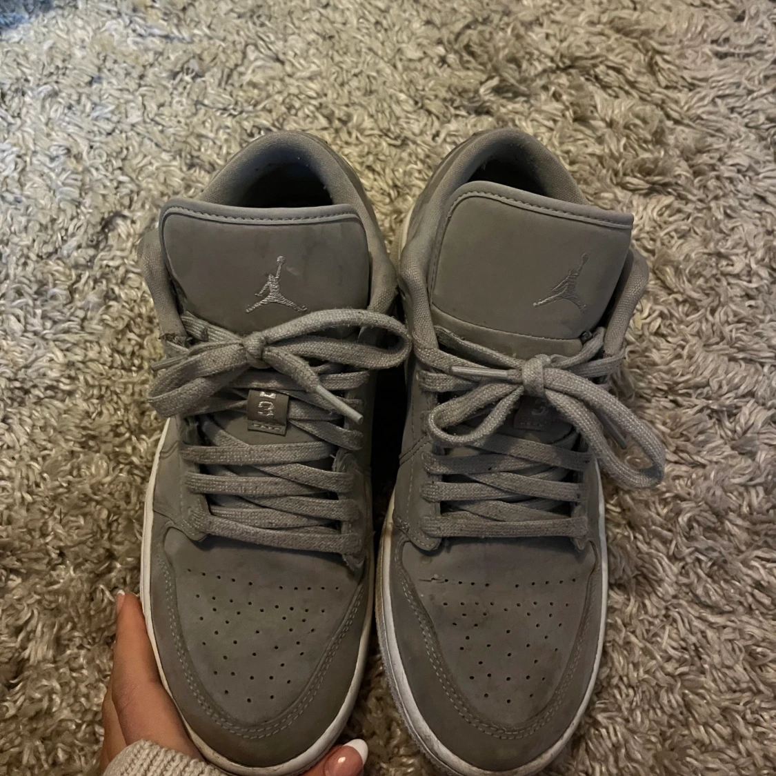 Grå låga jordans - 90