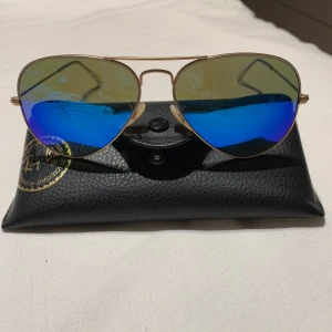 Ray-Ban solglasögon nya - Hej   Helt nya Ray- Ban 