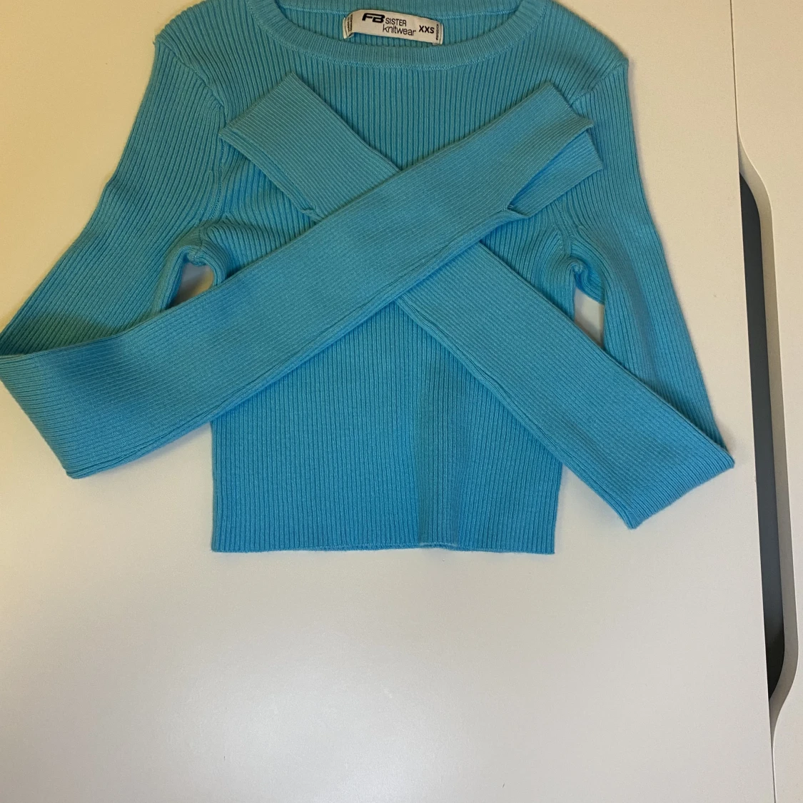 Blå lång ärmad tröja