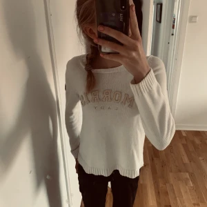 Stickad tröja Morris - Stickad tröja från Morris  