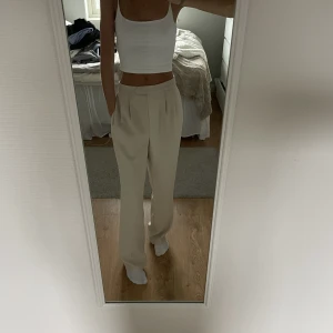 Kostymbyxor - Jättefina kostymbyxor från NA-KD, använda fåtal gånger så bra skick