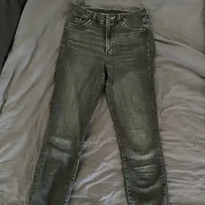 Skinny jeans från H&M. Strl 34/36