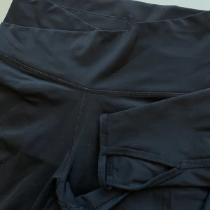 Nike yoga tights  - Svarta tights från Nike