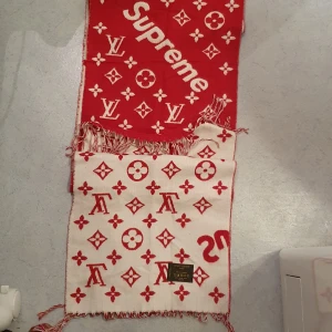 Unisex suprim lv scarf - Passar till allt och bra till julklappan och bra till vinter och varmt
