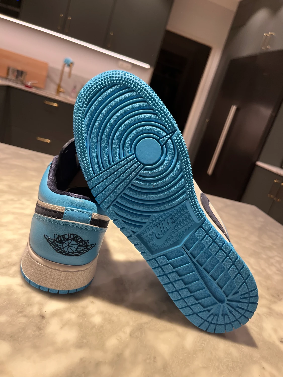 Jordan low white/dark Powder blu obsidian  - 90