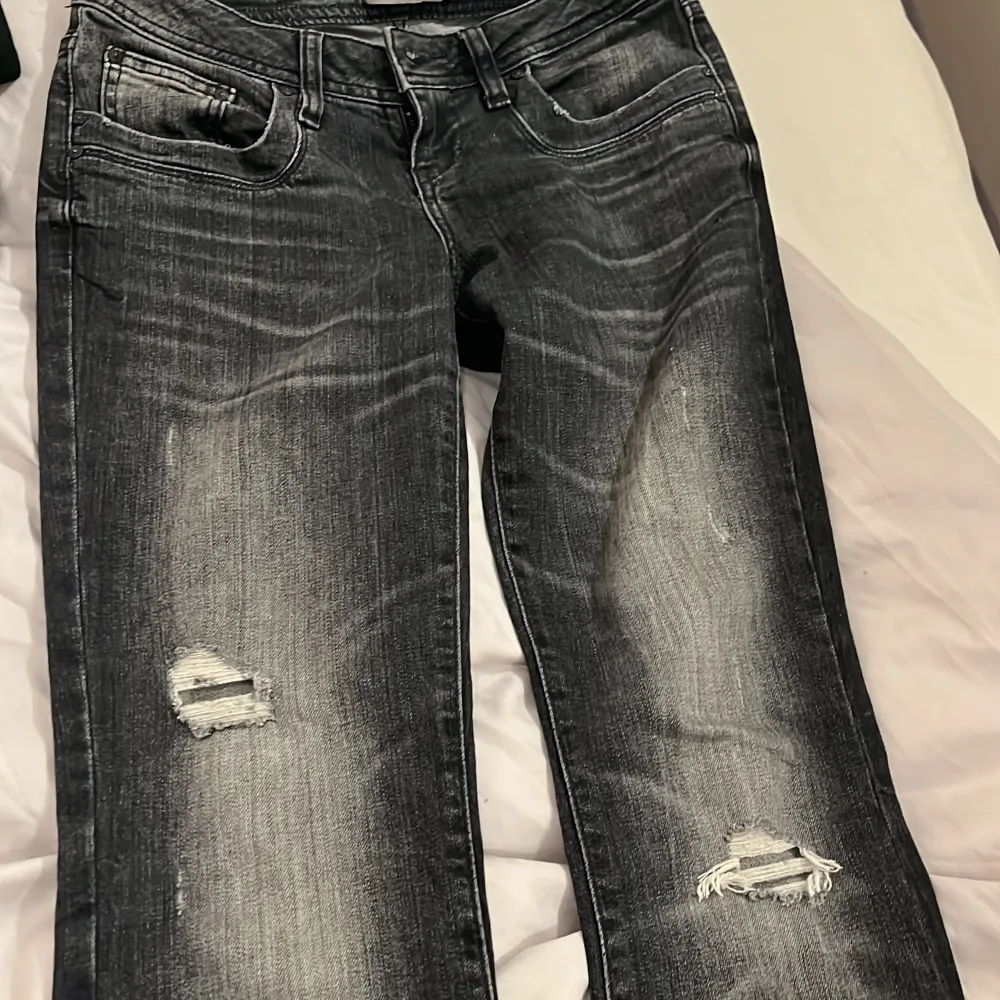 Såå snygga ltb jeans som e slut och kommer tyvärr inte till användning längre, Dom är som i nyskick!💘. Jeans & Byxor.