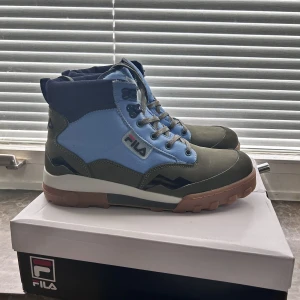 Fila-Herrskor - Fila FOOTWEAR GRUNGE I1 O MID Snörstövletter khaki Nytt skor